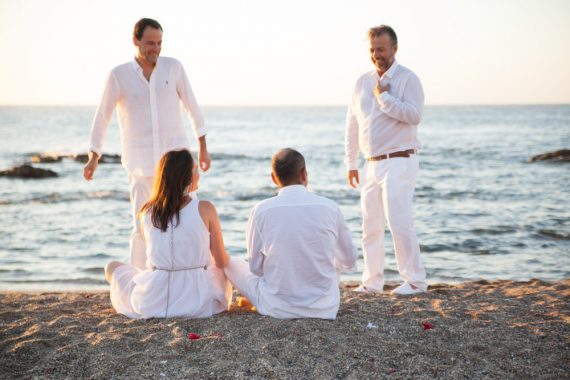 Wedding ceremony at dawn in Marbella beaches (18)